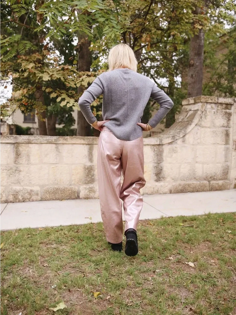 MOTHER PLEATED STARLET SNEAK PANTS IN PINKY SWEAR - Picture 11 of 11